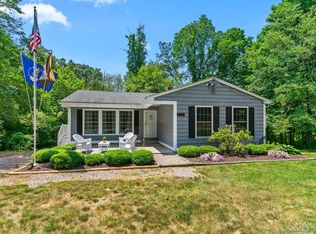 227 Pendleton Hill Rd, North Stonington, CT 06359