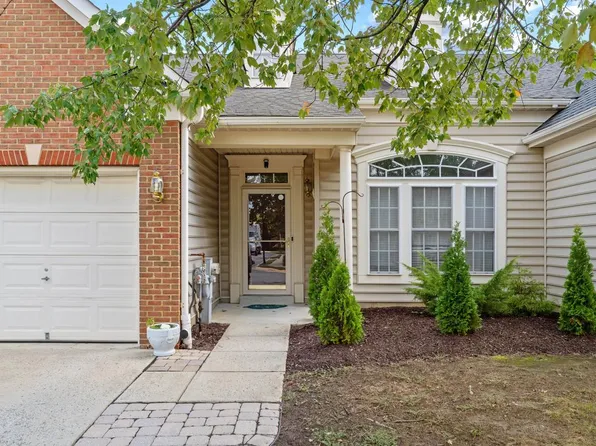 334 Hamlet Cir, Edgewater, MD 21037