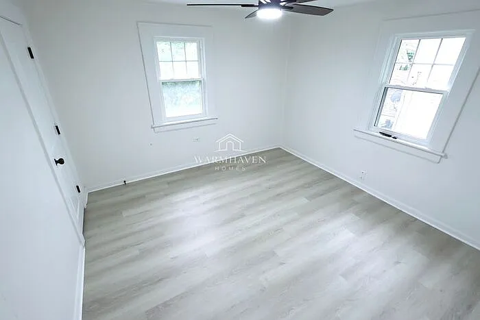 961 Lawton St — Photo 10