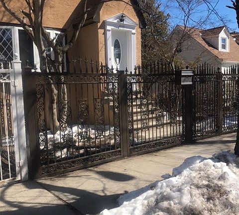 5th image of 4048 De Reimer Ave