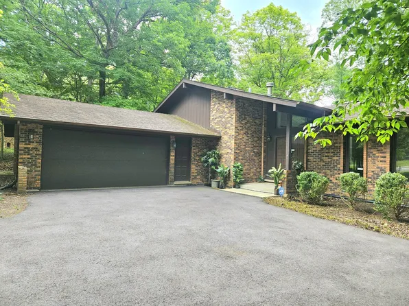 2535 E Shady Grove Ct, Crete, IL 60417