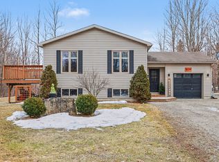 819 Macpherson Rd, Montague, ON K7A0H5