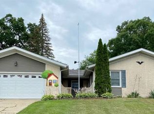 (Undisclosed Address), McHenry, IL 60050