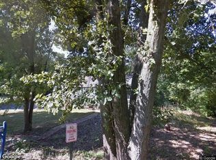 743 Lakeview Ridge Dr, Fenton, MO 63026