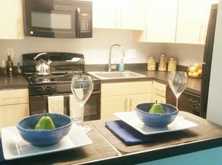 910 Peachtree Rd APT F, Claymont, DE 19703