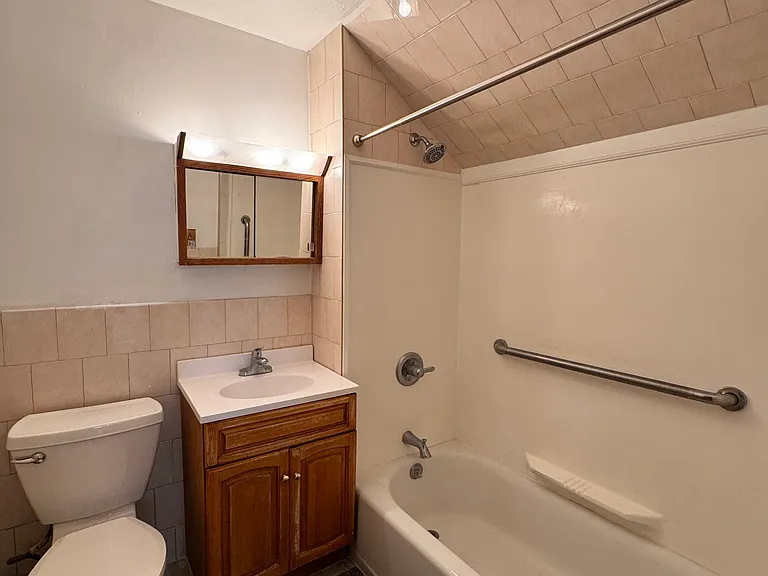 20 W Academy St #2 — Photo 7