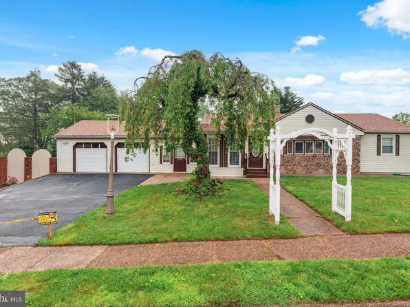 905 Henrietta Ave, Huntingdon Valley, PA 19006