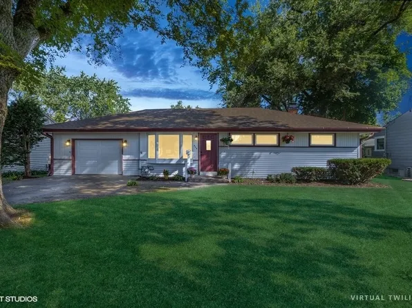 428 W James Way, Cary, IL 60013