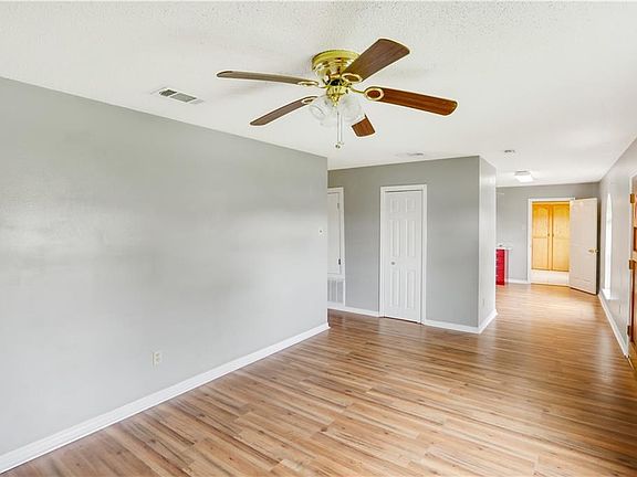 2nd image of 345 Timberwood Dr