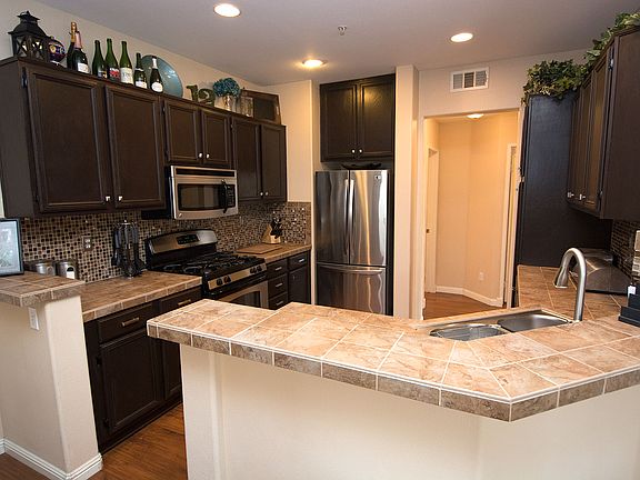 4th image of 39939 Millbrook Way Unit B
