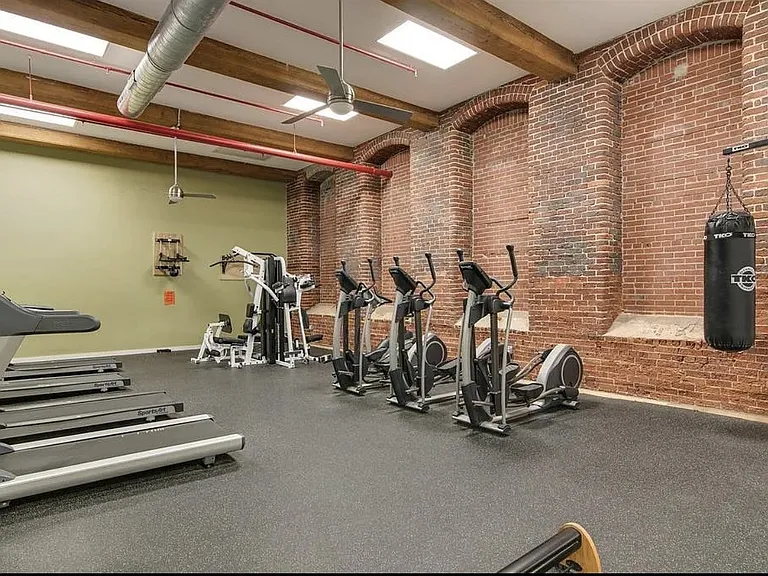 1410 Rosa L Parks Blvd #70 — Photo 11