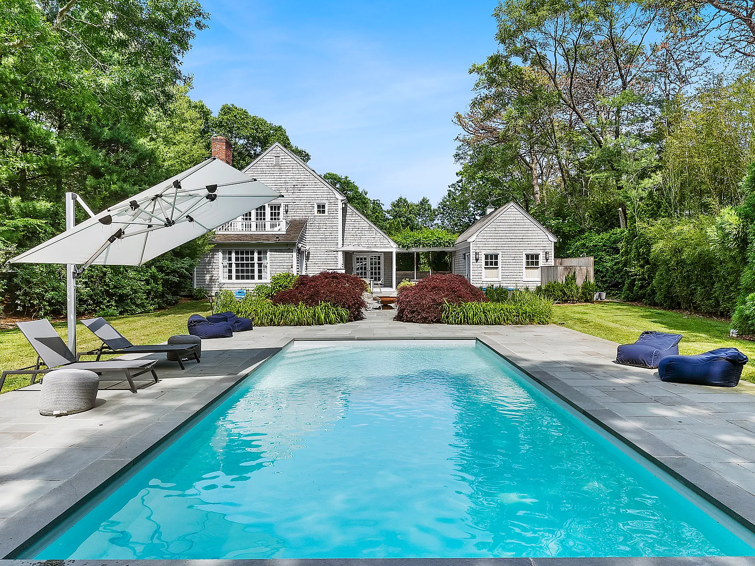 Wainscott Gem — Photo 2