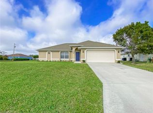2828 NE 2nd Pl, Cape Coral, FL 33909