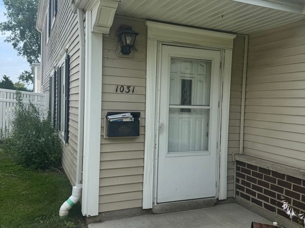 1031 Cove Dr