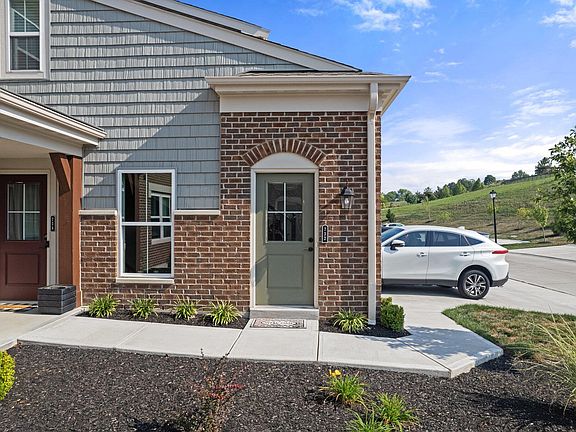 2nd image of 732 Yorkshire Dr