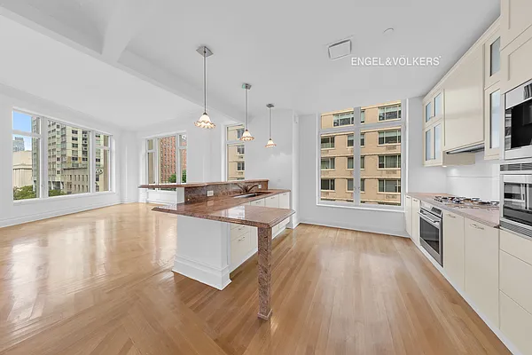 Kitchen, photo 1