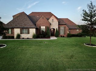 9005 N 67th Ave E, Owasso, OK 74055