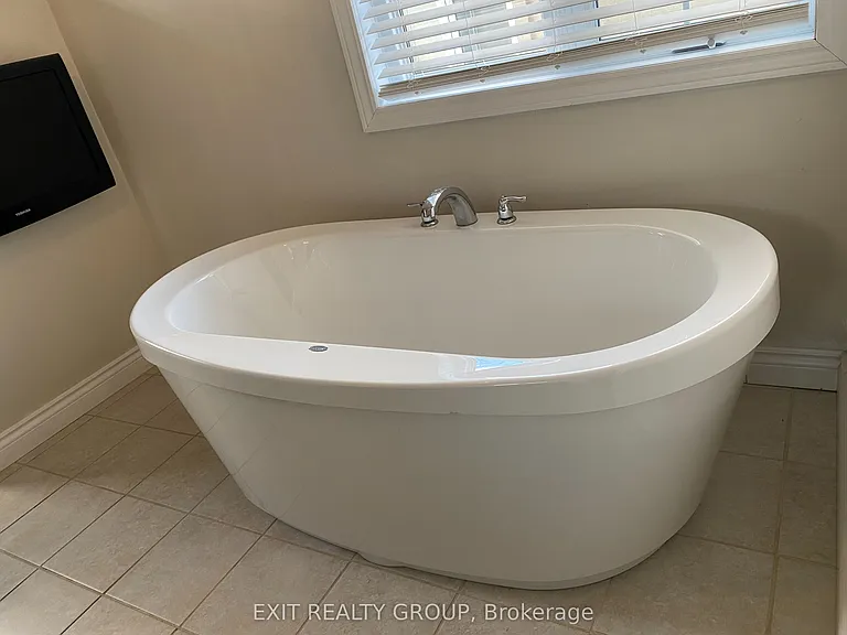 18100 Telephone Rd — Photo 12
