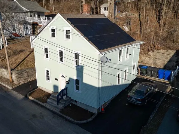 57 Sisson St, West Warwick, RI 02893