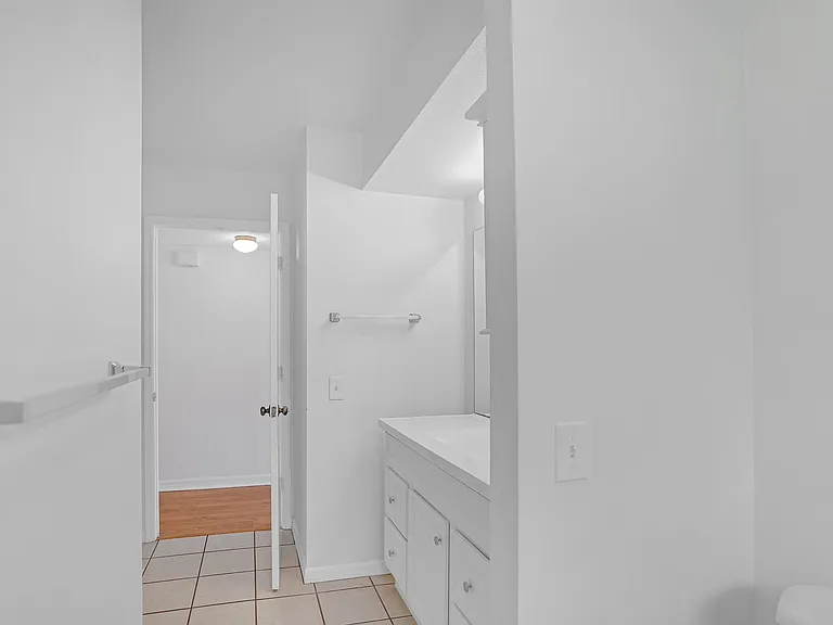 7845 Boca Ciega Dr #A — Photo 31