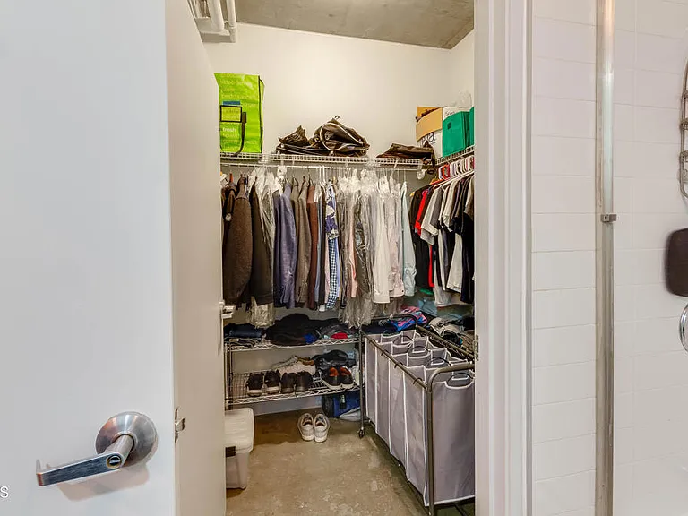 645 W 9th St #221 — Photo 15