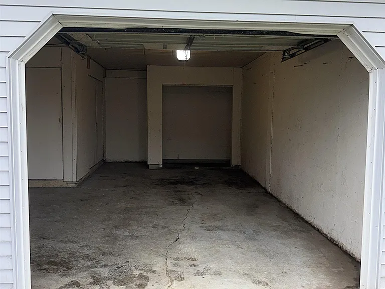 1531 Forbes Ave — Photo 10