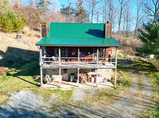 120 Bear Cage Rd, Roan Mountain, TN 37687