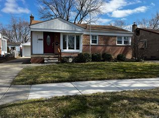 28236 Delton St, Madison Heights, MI 48071