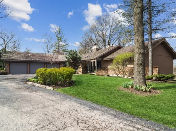 7 Brierwoods Ln, Hawthorn Woods, IL 60047