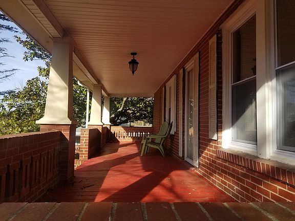 5th image of 603 S Washington Ave