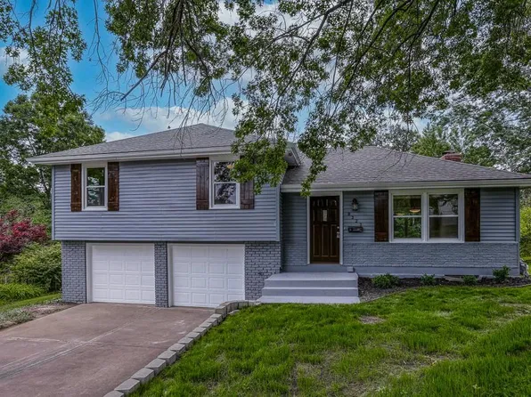 8323 Oxford Ave, Raytown, MO 64138