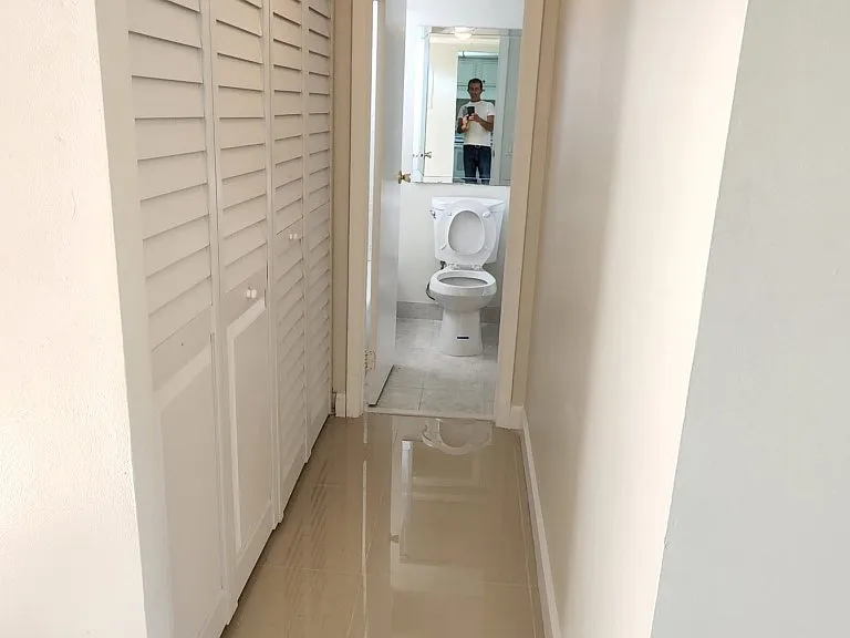 5061 W Oakland Park Blvd #206 — Photo 7