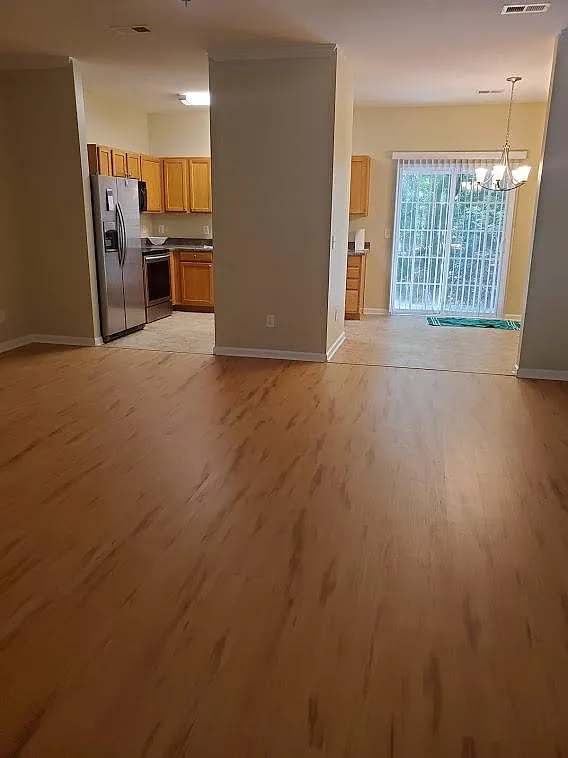 122 Windstone Dr — Photo 2