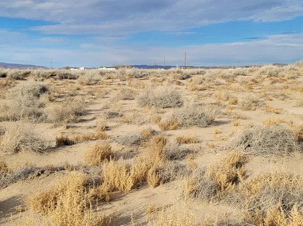 3470 E 9th St, Silver Springs, NV 89429