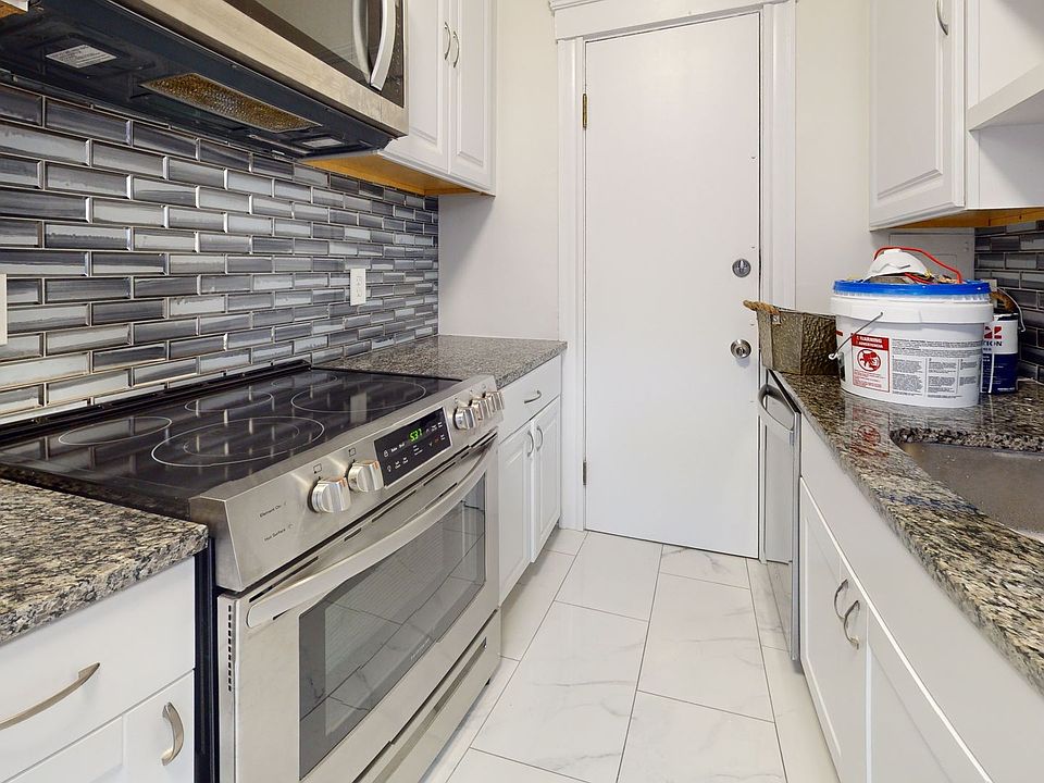 1st image of 374 Chestnut Hill Ave #502