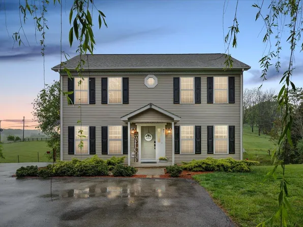 87 Pinehaven Rd, Fincastle, VA 24090