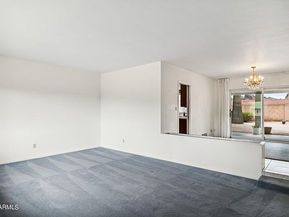 4th image of 5831 E CAMBRIDGE Avenue