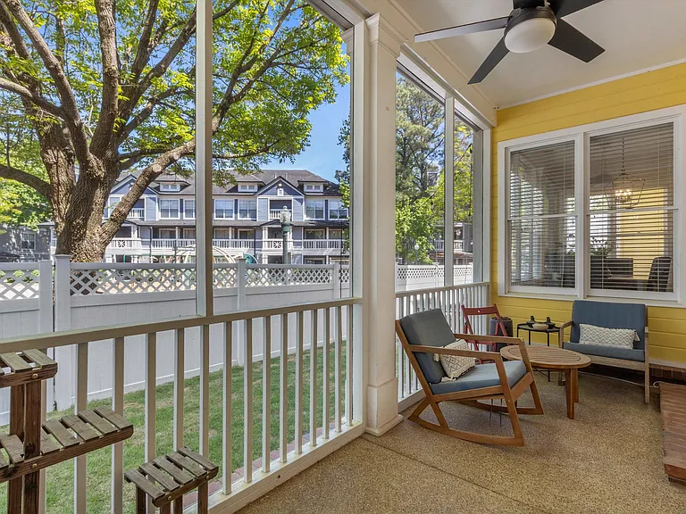 1012 River Currents Dr — Photo 4
