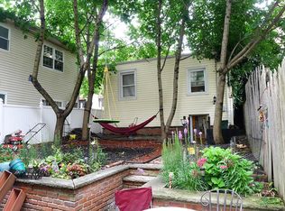 318 6th St #3, Union City, NJ 07087