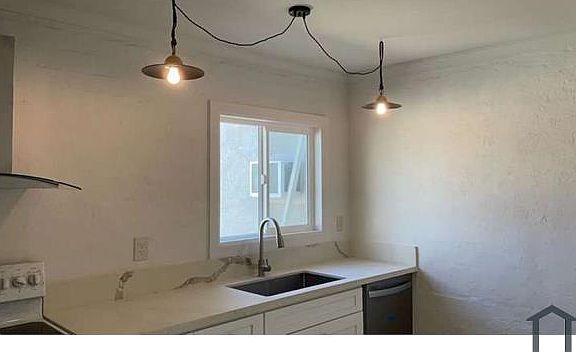 3rd image of 72163 Sunnyslope Dr