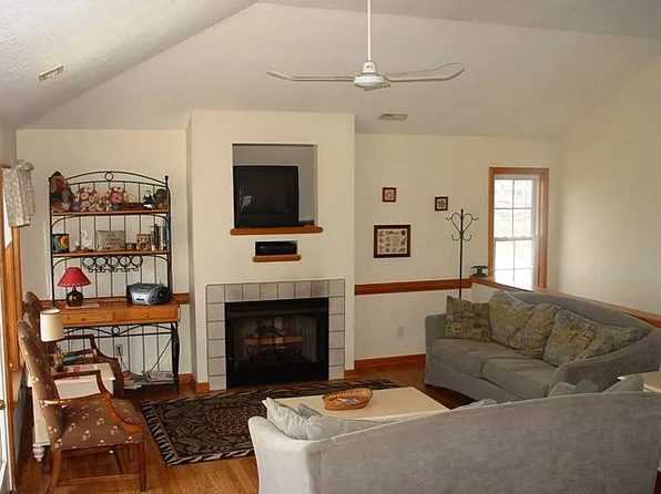 6325 S Virginia Dare Trl, Nags Head, NC 27959