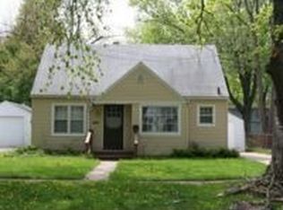 1421 Woodrow Dr, Kalamazoo, MI