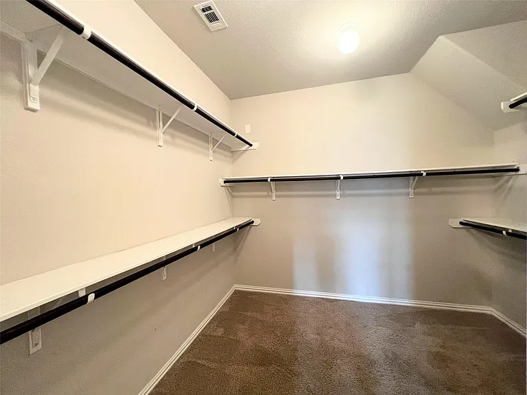 613 Palmilla St — Photo 22