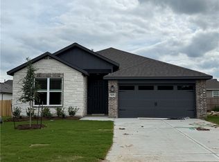 905 Fork Ct, College Station, TX 77845