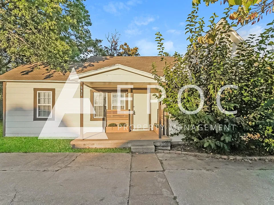 531 S Ponca Ave