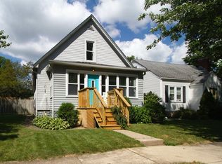 517 S Winfield Ave, Kankakee, IL 60901