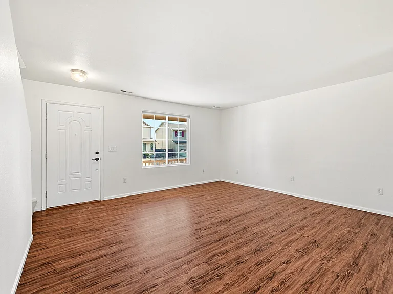 4982 Rusty Nail Point — Photo 4