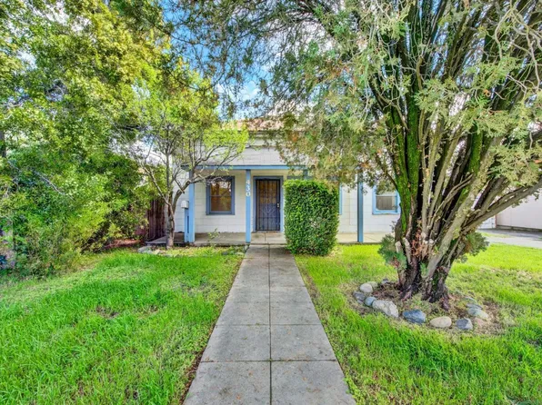 430 N 1st Street, Dixon, CA 95620