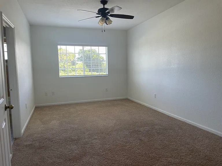 5187 SE Mariner Garden Cir — Photo 6