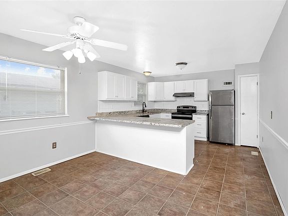 2nd image of 2952 Atlantic Park Ave